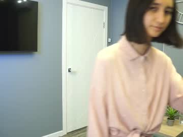 girl Live Cam Girls Love To Strip Naked For Their Viewers with dollybolling