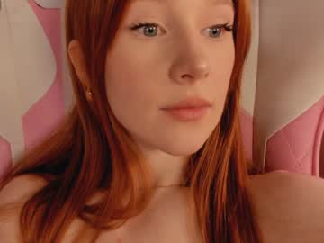 girl
        leahsthetics cam image #4035399