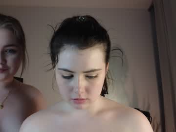 girl
        cutie_pearl cam image #3823493