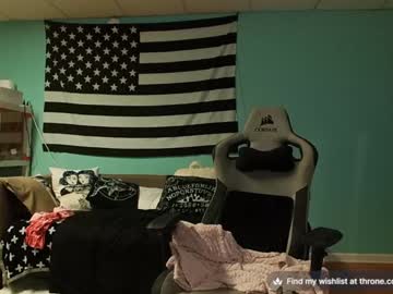 girl
        anabelleleigh cam image #4303869