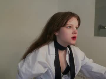 girl
        ur_mary_ cam image #6659781