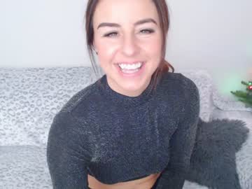 girl
        emerald_kittycat cam image #3111827