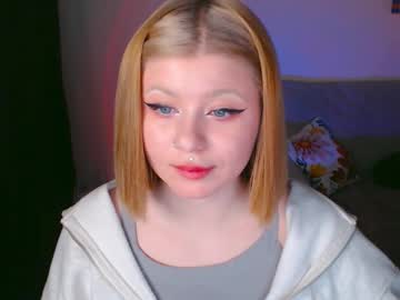 girl
        loraloveu cam image #6121812