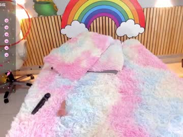 girl
        little_effy18 cam image #3732090
