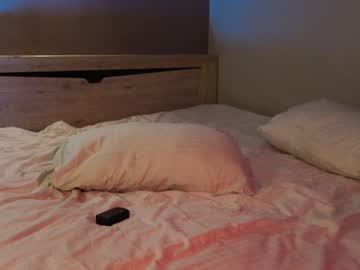 girl
        _meganmeow_ cam image #3864065