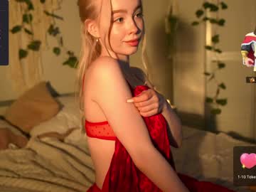 girl
        mother__of__dragons cam image #3206265