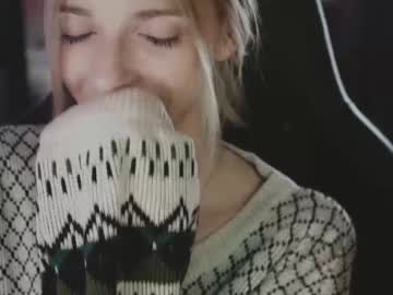 girl
        baby_gopn1k cam image #4999335