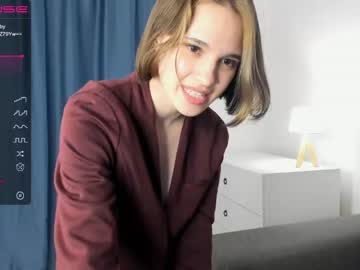 girl
        katydavy cam image #3808040