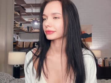 girl
        riskyproject cam image #5733146