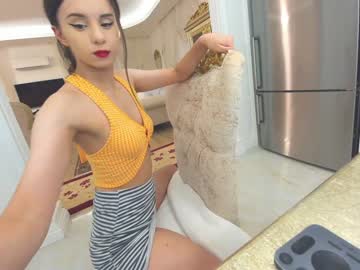 girl
        ehotlovea cam image #343988