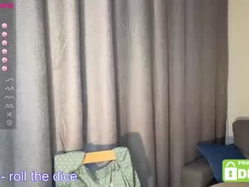 girl
        moorelina cam image #1072061