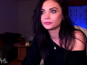 girl
        s3r3ndipity cam image #5952664