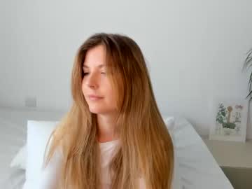 girl
        cassy_cum cam image #1295536