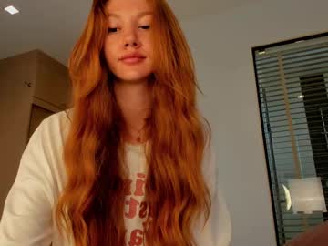 girl
        jerkoffstation cam image #6708498