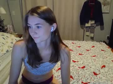 girl
        katynowhere cam image #5723107