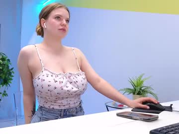 girl
        lovlybambi cam image #4490614