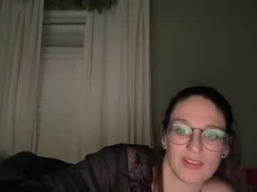 girl
        baby_girl_sub cam image #3311454