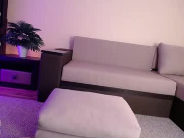girl
        kerelai cam image #792607