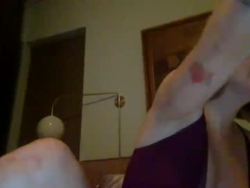 girl
        swampslut69 cam image #3087527