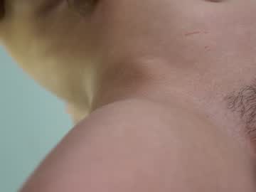 girl
        dovia cam image #1769091