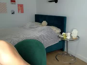 girl
        smoothnesss cam image #6998716