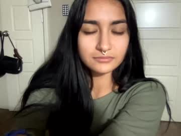 girl
        karmenslove cam image #142327