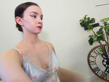 girl
        ehotlovea cam image #5887852