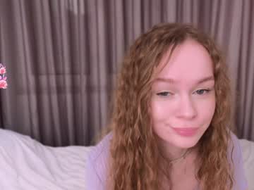 girl
        luna_grace07 cam image #5585200