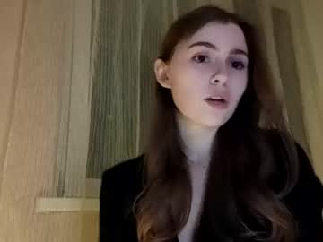 girl
        jennyjansen cam image #2438098