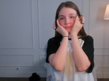 girl
        swetyway cam image #2541471