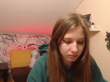 girl
        suziii_ cam image #1287921