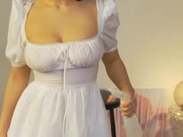 girl
        annesense cam image #1533892