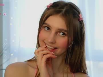 girl
        fluffy_angel cam image #4921983
