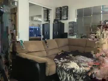 couple
        dickchibblesandfriends cam image #3286450