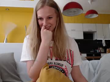girl
        magic_couple13 cam image #1819208