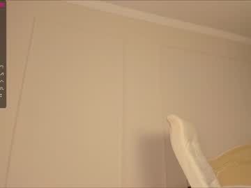 girl
        nao_mi_ cam image #2174984