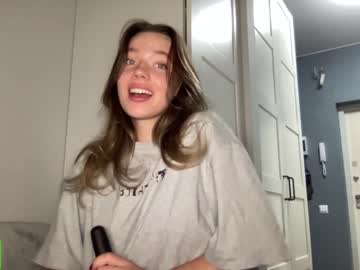 girl
        angel_from_sky cam image #3649675