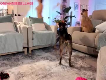 girl
        anniebella69 cam image #6887282