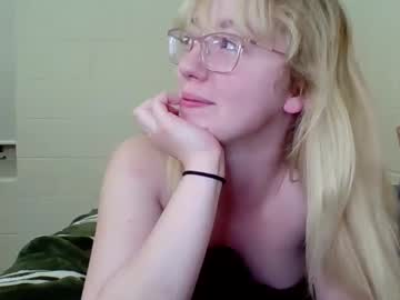 girl
        blonde_katie cam image #6060344
