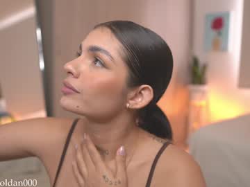 girl
        laura_roldan cam image #5690525