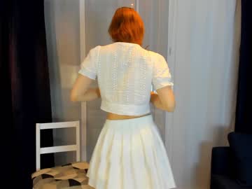 girl
        leahjune cam image #1118523