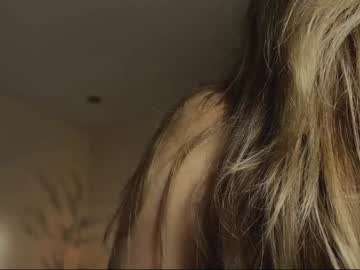 girl
        tatti_1 cam image #6714906