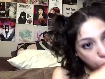 girl
        jade_angelic cam image #1104441
