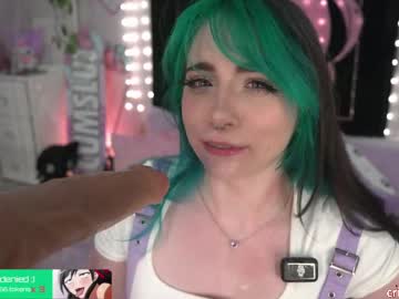 girl
        crimsonkitten cam image #6808723