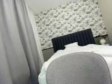 girl
        ehotlovea cam image #6248159