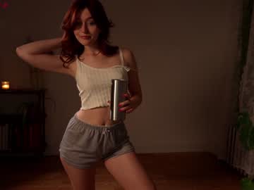 girl
        alisonrouge cam image #3753600