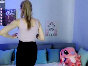 girl
        amelialuck cam image #898569