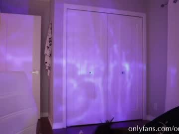 girl
        onlyems23 cam image #4280386