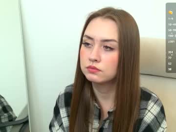 girl
        ariana_candell cam image #6623509