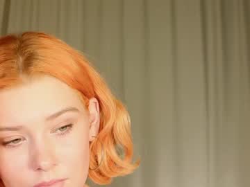girl
        sophie_sss cam image #5760763
